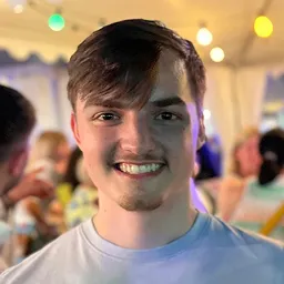 Finn Schönberg, Frontend Developer
